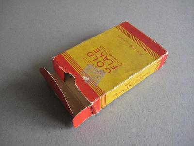 Wills Gold Flake Pack -  select me for a larger image