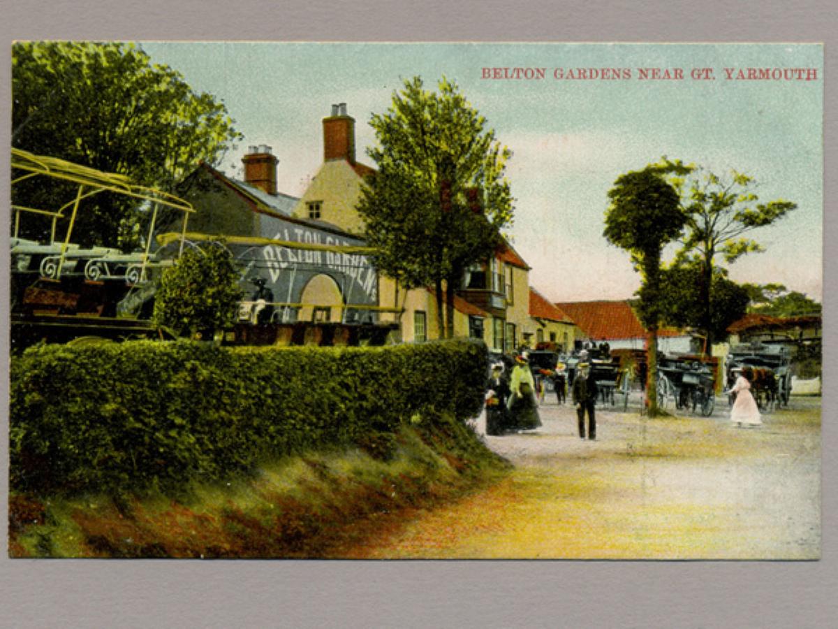 Belton Gardens, Great Yarmouth -  select me for a larger image