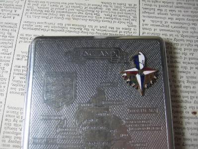 Cigarette case, chrome finish -  select me for a larger image