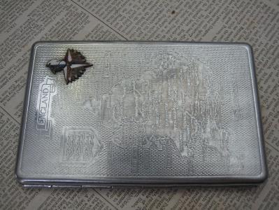 Cigarette case, chrome finish -  select me for a larger image