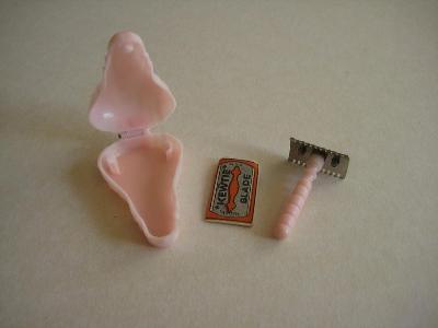 Shaving Items - Kewtie ladies razor