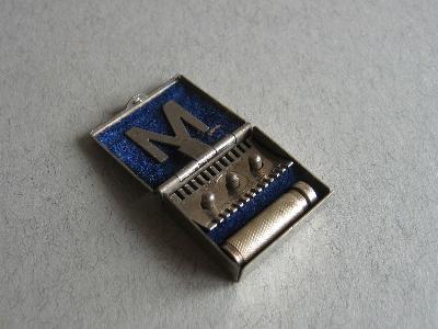 Myatt Ladies razor -  select me for a larger image