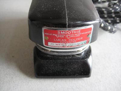 Smoothie Portable Electric Iron -  select me for a larger image