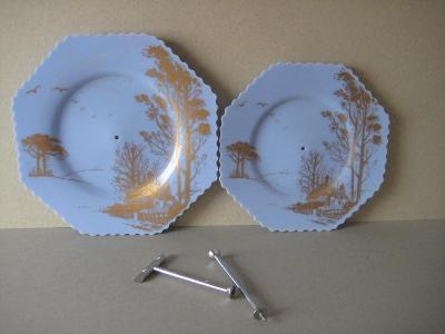 Cake stand, Lucite, 1940s -  select me for a larger image