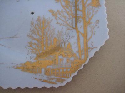 Cake stand, Lucite, 1940s -  select me for a larger image