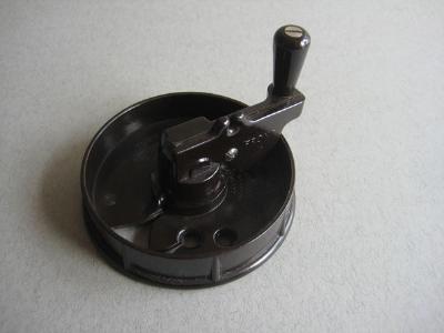 Rug wool cutters, 2 brands -  select me for a larger image