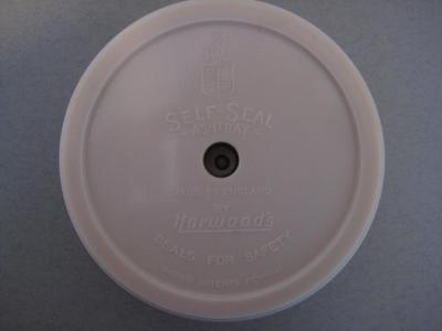 Hollis Bros, self seal ashtray -  select me for a larger image