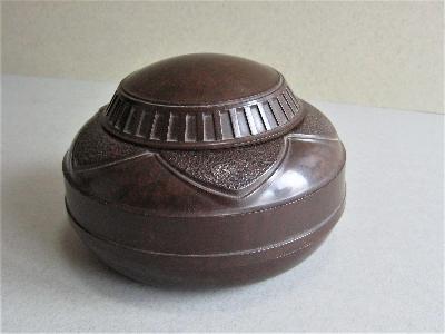 Tobacco humidor -  select me for a larger image