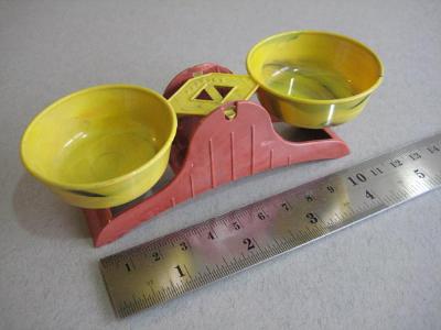 Sooty Toy Sweet Shop scales -  select me for a larger image