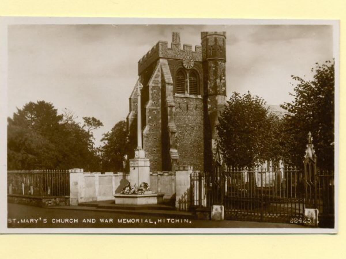 Hitchen, Church, War Memorial -  select me for a larger image